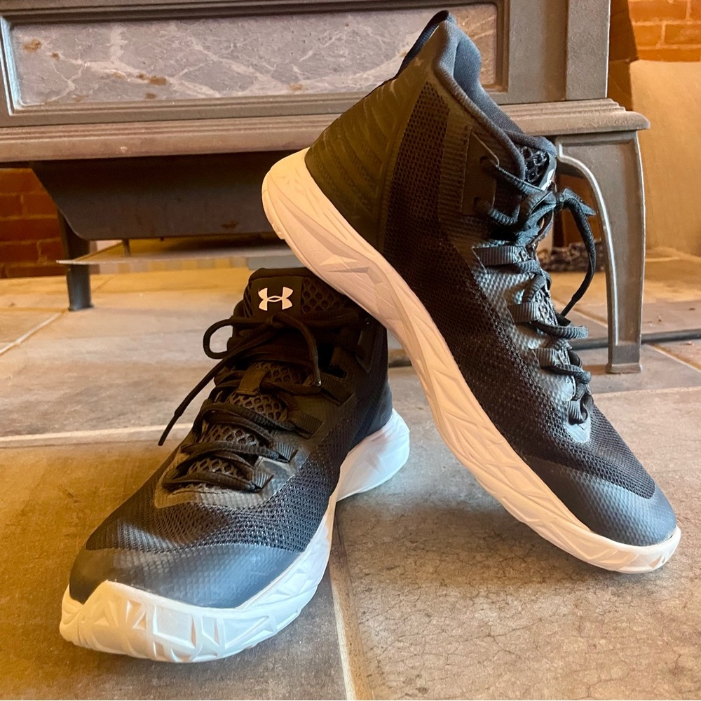 Under Armour: Jet Mid Basketball Shoes, Men’s 7